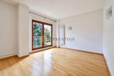 Przestronny apartament 250m2- 4 sypialnie, klimatyzacja