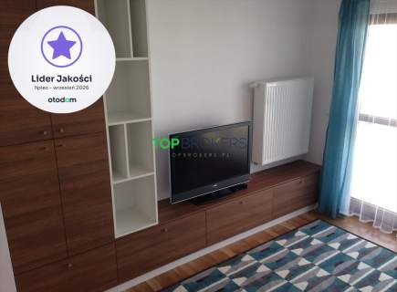Przytulne i ciche dwa pokoje, komórka, garaż