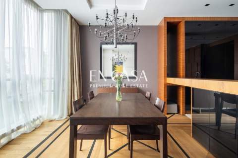 Wyjątkowy apartament przy Łazienkach