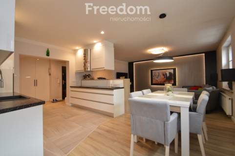 Przestronne 3 pokoje w kamienicy Olsztyn, Zatorze