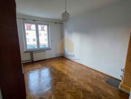 44 m 2 pokoje pierwsze piętro