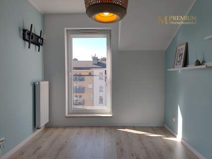 Salon z aneksem kuchennym balkon 2 miejsca postojowe