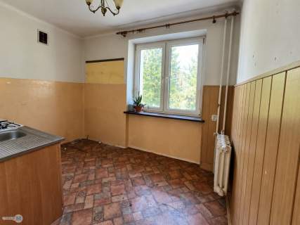 2 pokoje, 2 piętro, duży balkon, widok na skwer