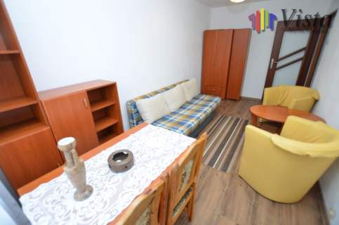 2 Ładne pokoje , duży balkon