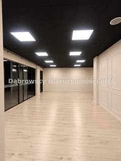 Lokal użytkowy w Centrum, pow.ok 66,7 m2 37 m2
