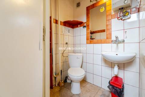 Lokal usługowo-handlowy ok. 150m2 duża witryna