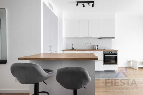 Warszawa ul.Żupnicza balkon, garaż- NOWE, od zaraz