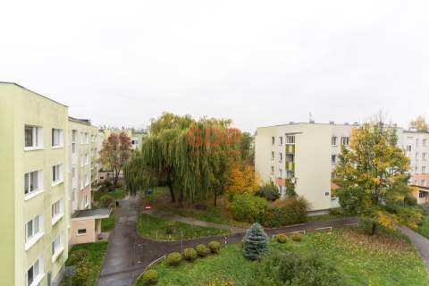 M2 Chrzanów . Stan deweloperski . KW . Parking . 3 pok kuch ....