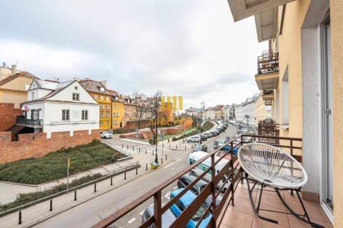 90m2, balkon, kamienica