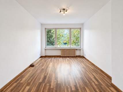 Sprzedam 54 m2, 1. piętro, os. Handlowe, Huta