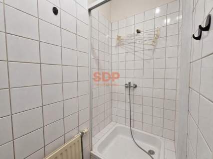 Lokal z witrynami 86m2 piwnica 65m2 Borek ul. Ślężna
