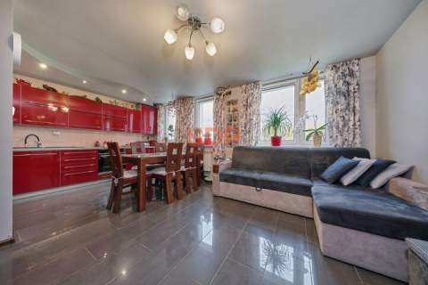 Mieszkanie w bardzo dobrym standardzie Balkon 6 m2 Piwnica 8...