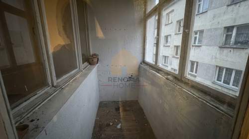 Mieszkanie z balkonem do remontu na os. Jasnym