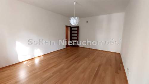 Wilcza CICHE 51m, winda, kamienica, po remoncie 
