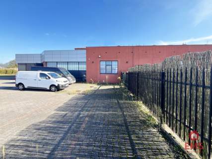 Budynek 800 m2 handel-usługi-produkcja