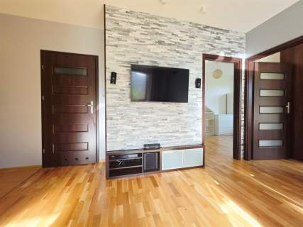3 POKOJE - 56,10 M2 - MIEJSCE POSTOJOWE - BALKON