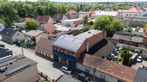 Przestronny budynek mieszkalno-usługowy
