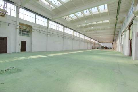 Hala z suwnicą 3t., pow. 1146m2, Kielce