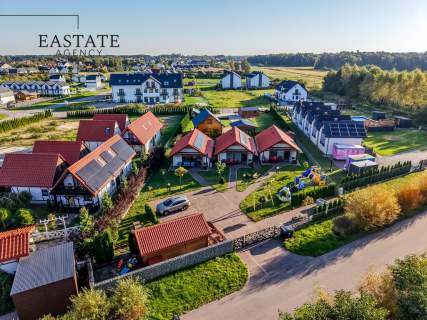 Kompleks 3 domków mieszkalnych Nowęcin