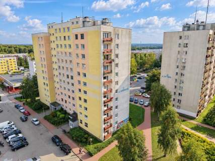 Północ 2 pokoje duży balkon winda po remoncie