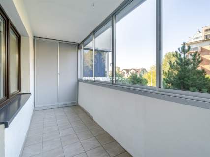 2 POKOJE 52 m BALKON OSOBNA KUCHNIA