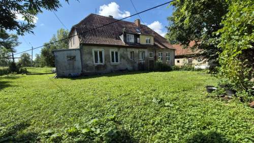 ZABYTKOWY DWÓR NAD RZEKĄ TINA - RÓŻANY k. Elbląga
