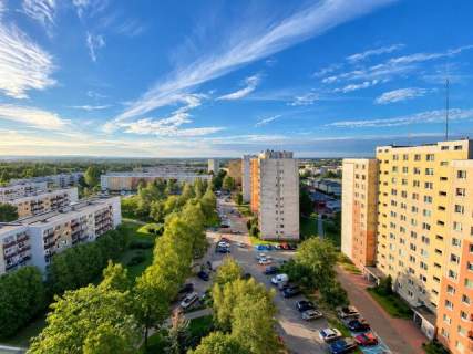 Północ 2 pokoje niski czynsz balkon piękne widoki