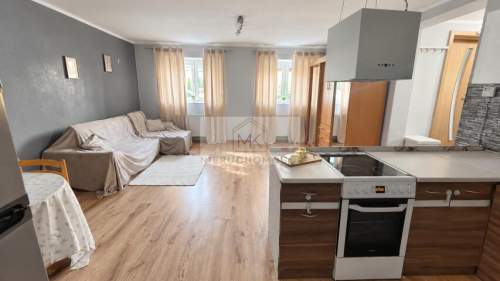 Dom 95 m2 45 m2 mieszkalne 3 pokoje Parter Garaż Łokietka, B