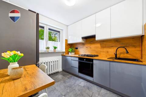 Wynajem 3 pokoje, 2 balkony i zielony ogródek