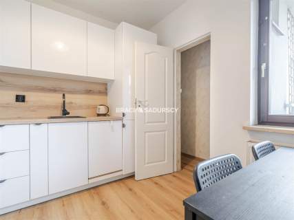 64m2 4 pok os kuchnia balkon Bronowice