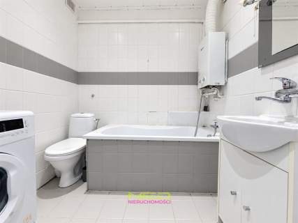 Jasna kawalerka z dużym balkonem - Parkitka