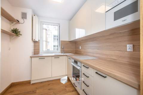 3 pokoje po remoncie z balkonem 62,40 m Poznań