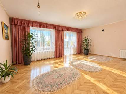 Przestronny dom 228m2 5 pokoi poddasza użytkowe