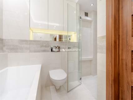 2 POKOJE 52 m BALKON OSOBNA KUCHNIA
