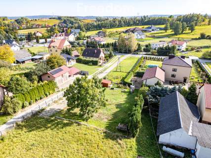 Działka 1625 m z WZ, garażem Mogielnica