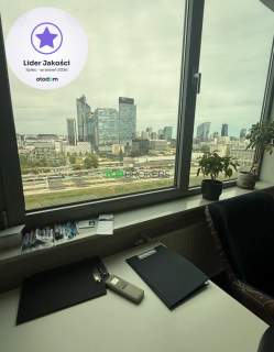 Buro z panoramicznym widokiem, dwa garaże