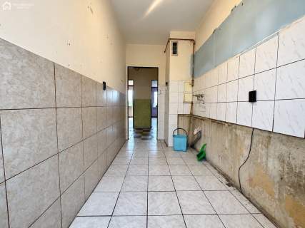 3 pokoje Balkon Do remontu Duży potencjał
