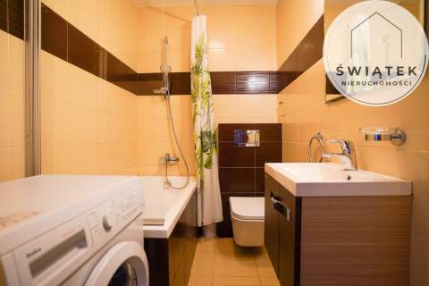 Zadbane 54,6m Balkon Piwnica Parking Jakubskie