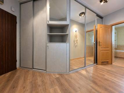 Metro 12 min Duży balkon Zieleń za oknem Galeria Północna