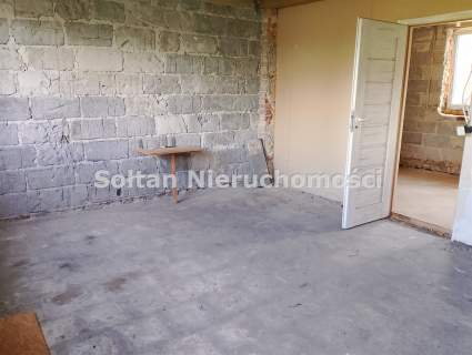 Dom z potencjałem na ustawnej działce 489 m