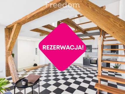 Dwupoziomowe mieszkanie z antresolą