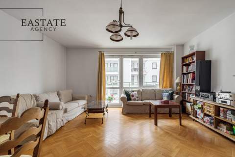 102 m , 4 pokoje, loggia, garaż, dwie łazienki