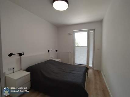 3 pokoje, w apartamentowcu, garaż, metro