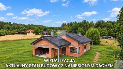 Nowoczesny dom w budowie na przestronnej działce
