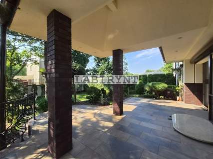 Stradom - luksusowa rezydencja - dom 440m2 budynek gospodarczy...