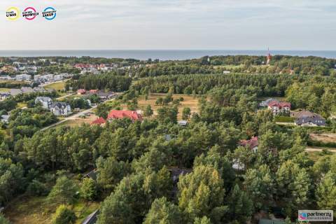 Dwa klimatyczne i urocze domy z bali świerkowej