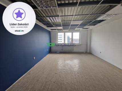 Przestronne biuro lub hostel winda