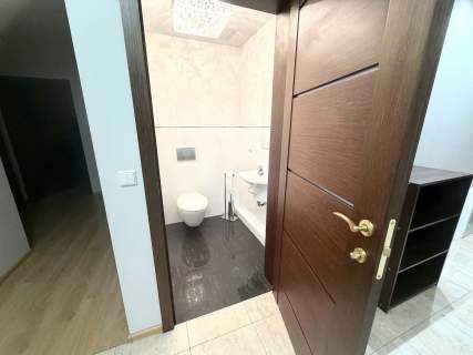 PRZESTRONNE MIESZKANIE NA WYNAJEM NA ŚRÓDMIEŚCIU