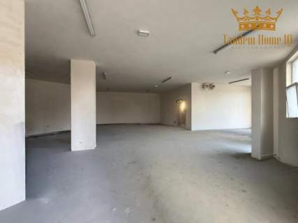 Do wynajęcia cały budynek 888 m2 na osiedlu mieszkaniowym B