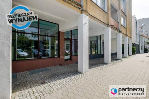 Lokal 60 m2, duże witryny, centrum Gdyni